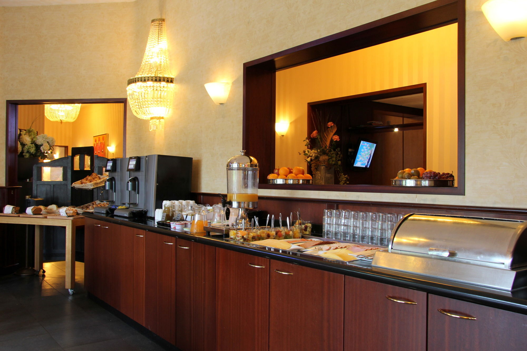 Bastion Hotel Apeldoorn Het Loo Ngoại thất bức ảnh